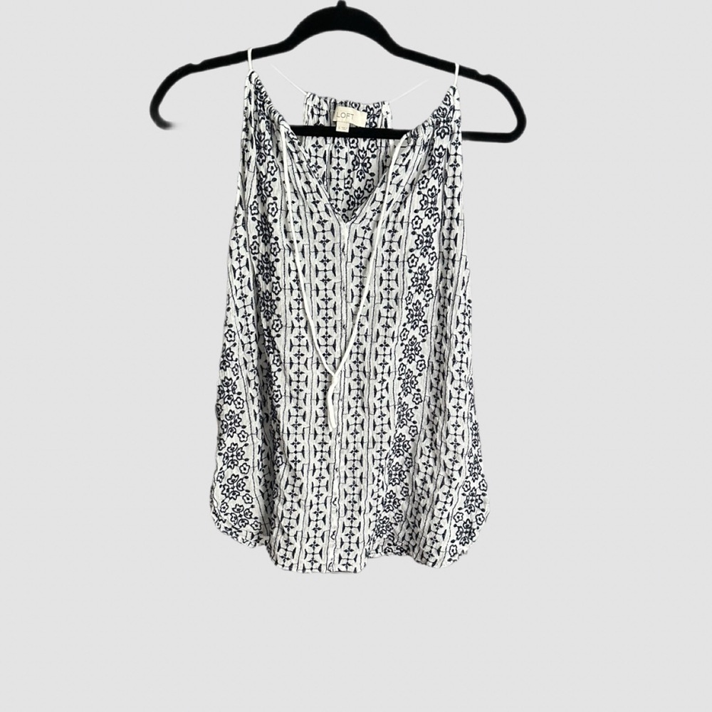 LOFT Women’s White with Navy Embroidery Tank Size S